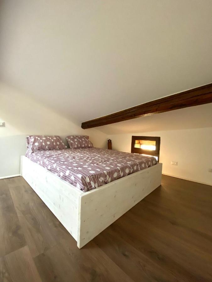 Appartamento Casaliva A Cecina Lago Di Garda Pulciano Exterior foto